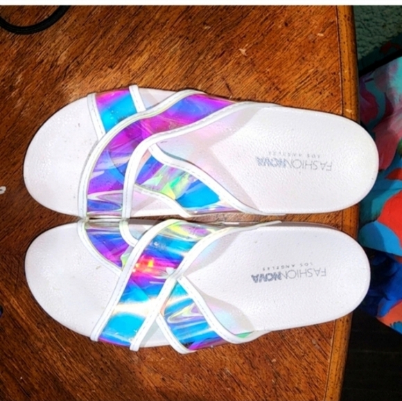 💋5/20 Fashion nova holographic sandal size 10 - Picture 2 of 3